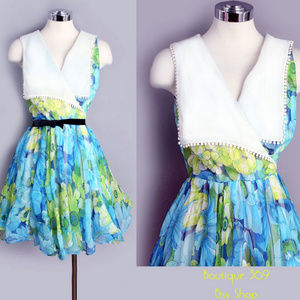 Vintage Floral Chiffon SPRING Dress Full Skirt
